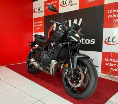 YAMAHA MT-07